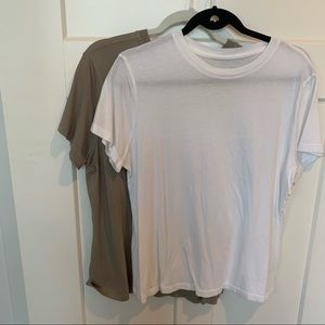 a new day Lot of 2 White and Olive Tan Short Sleeve T-Shirts Size XL